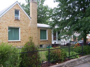 6110 Heege Rd, Saint Louis, MO 63123