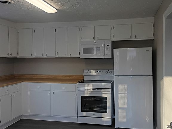 3rd image of 511 Olive Branch St