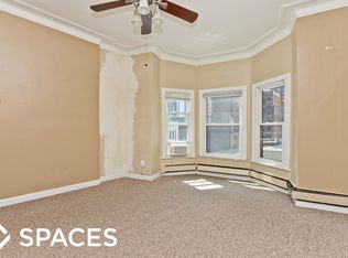 1129 N State St #4B, Chicago, IL 60610