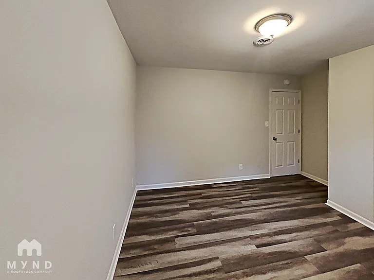 2715 Carriage Ln — Photo 17