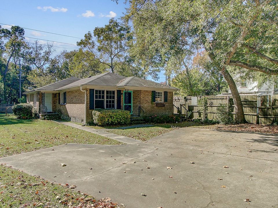 1st image of 1751 Pinckney Park Dr