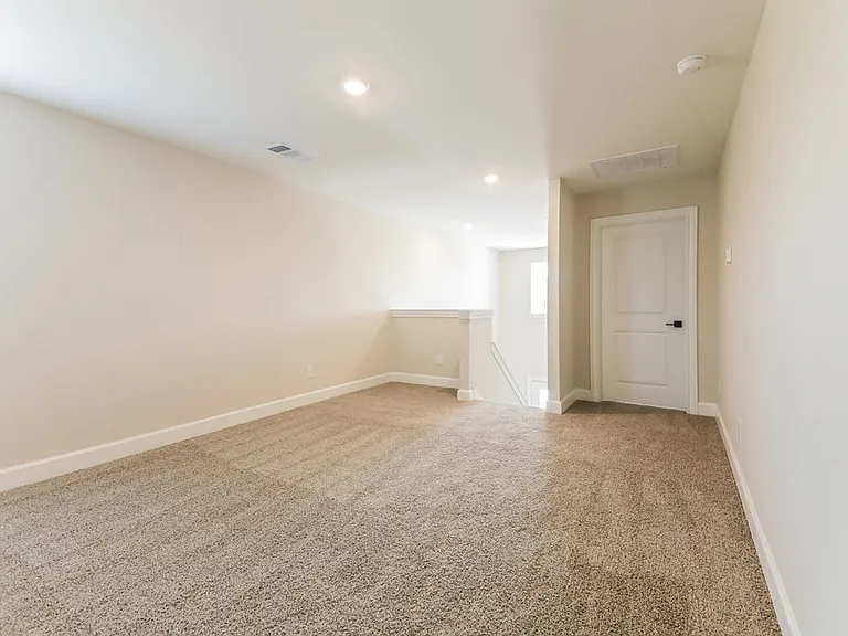 706 Princeton Hts — Photo 10