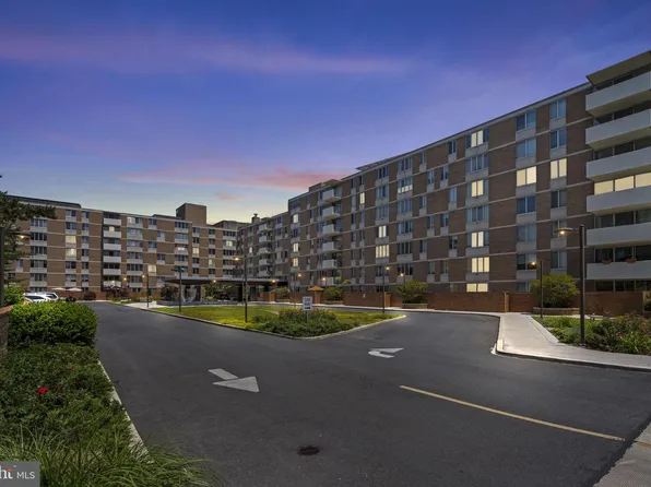 2939 Van Ness St NW APT 705, Washington, DC 20008