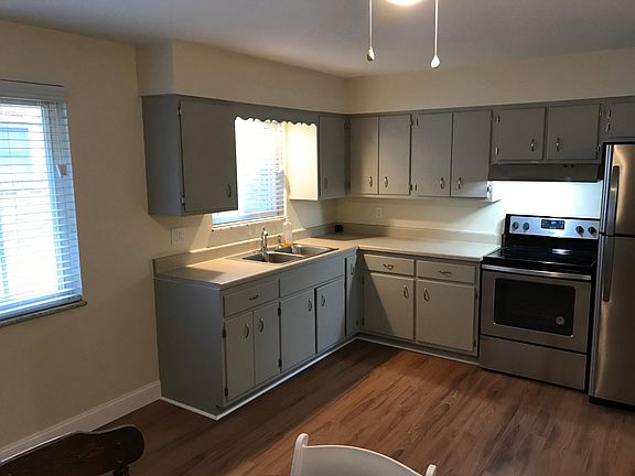 4th image of 550 Perimeter Dr #2