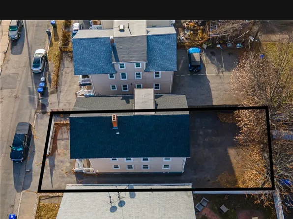 22 Suffolk St #1, Providence, RI 02908