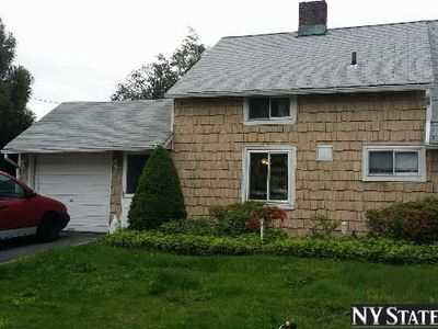 36 Pelican Rd, Levittown, NY, 11756
