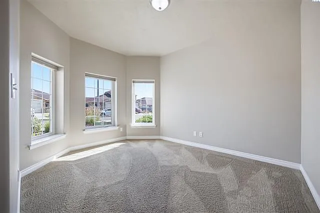 9307 Vincenzo Dr — Photo 13