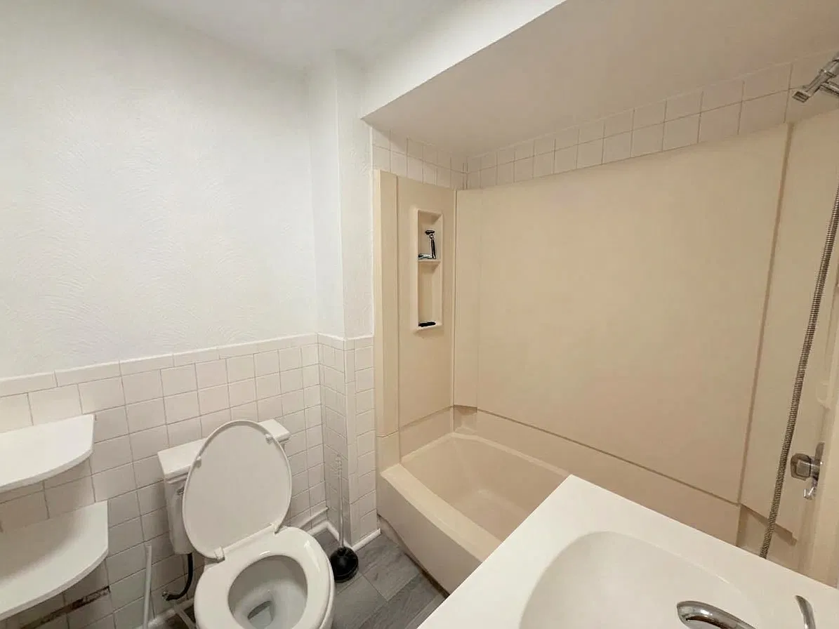 3 bed, 800 sqft, $2,800 — Photo 4