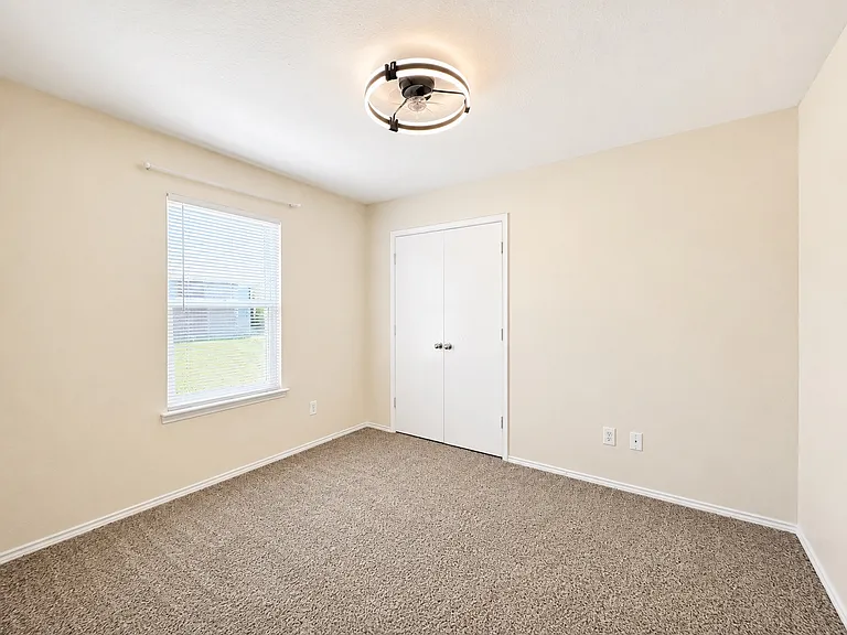 112 Tripp Trl — Photo 7