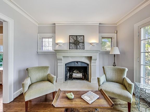 5th image of 1525 Highland Ave