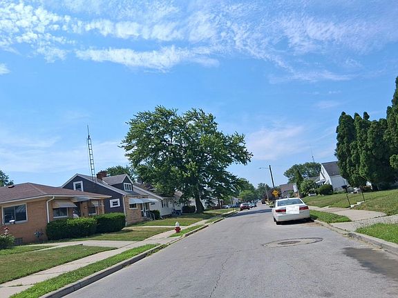 4th image of 4356 Packard Rd