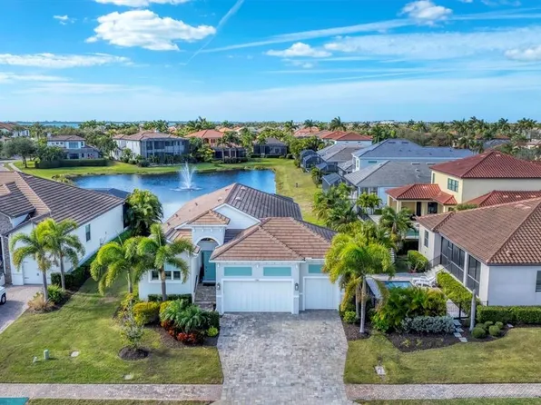 6204 Trophy Ln, Bradenton, FL 34210