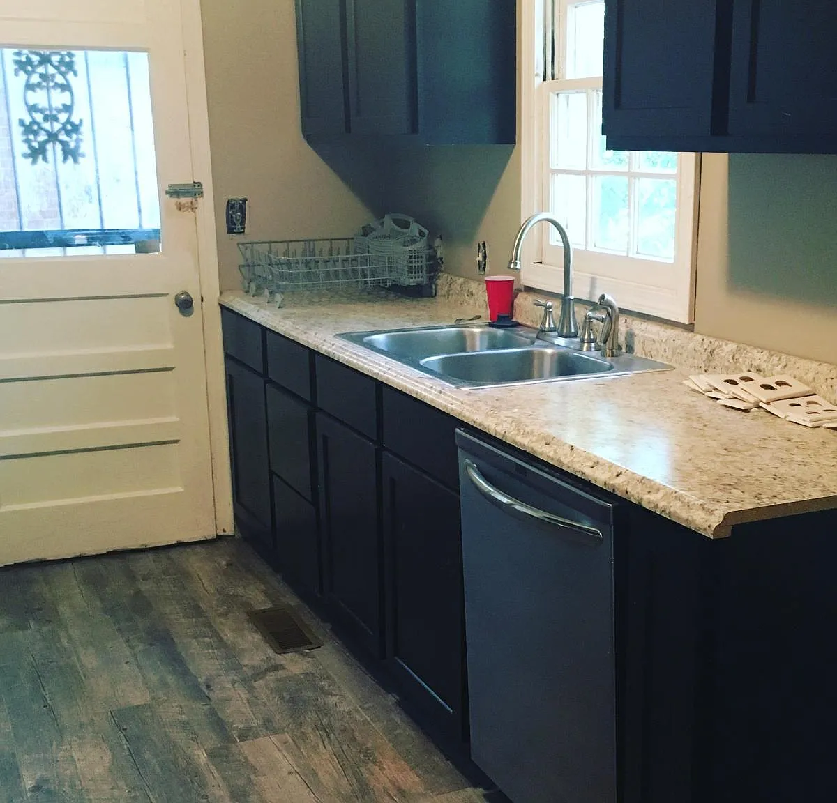 1413 Sheffield Rd — Photo 3