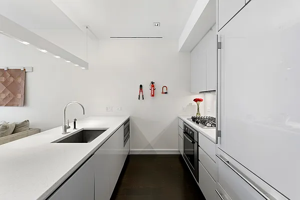 Sold by Compass | media 5
