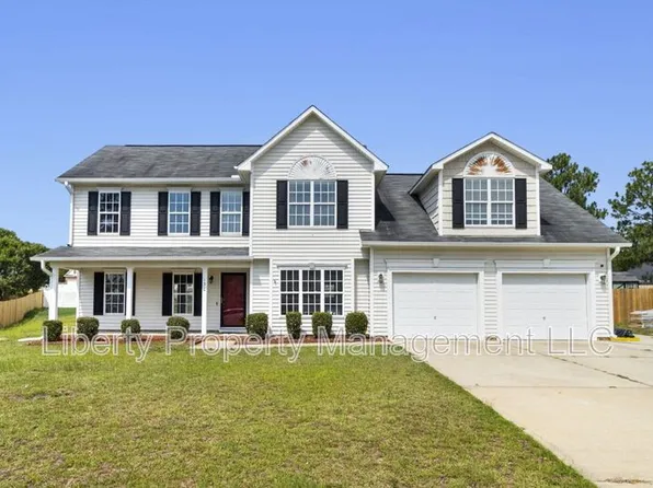 130 Breezewood Dr, Lillington, NC 27546