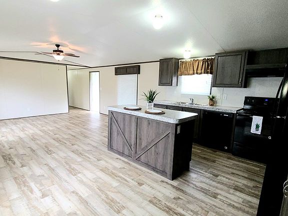 4th image of 270 Fm 3258