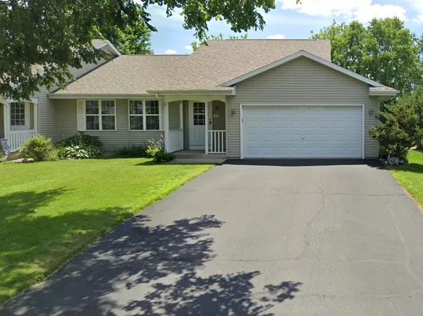 503 Cherokee Ln, Fort Atkinson, WI 53538