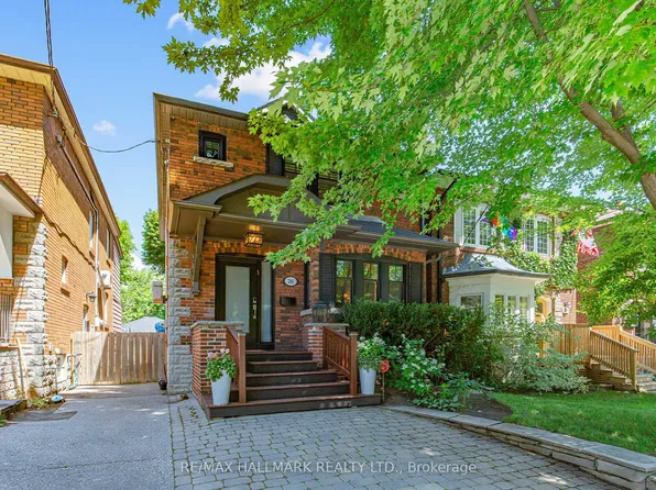 26 McNairn Ave, Toronto, ON M5M 2H5