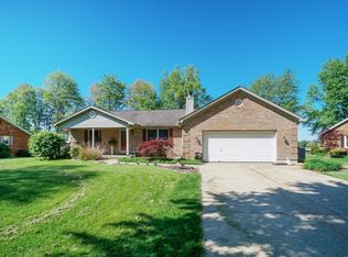 101 Leonard Dr, Blanchester, OH 45107