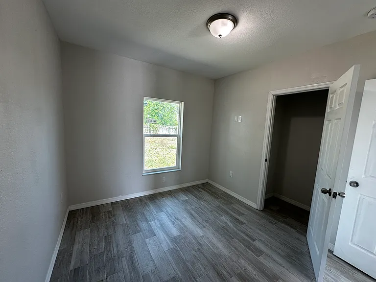 7701 Nixon Ave — Photo 6