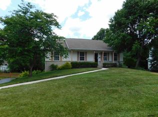 61 Brakeman Dr, Stewartstown, PA