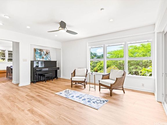 2nd image of 2021 Mott Smith Dr
