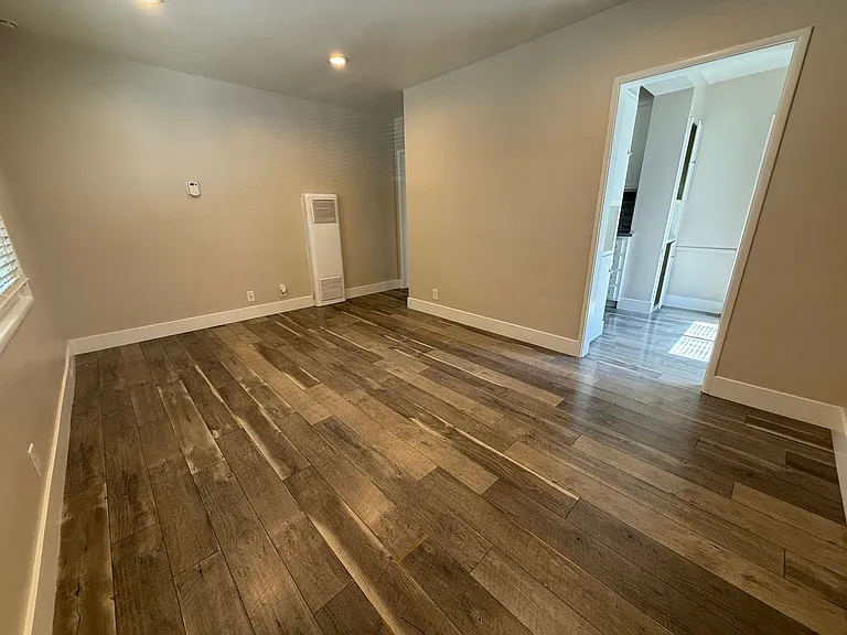 2713 and 2721 T Street, Sacramento — Photo 31