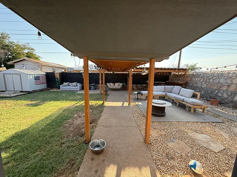 10443 Kendall St — Photo 37