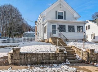 598 3rd Ave, Woonsocket, RI 02895