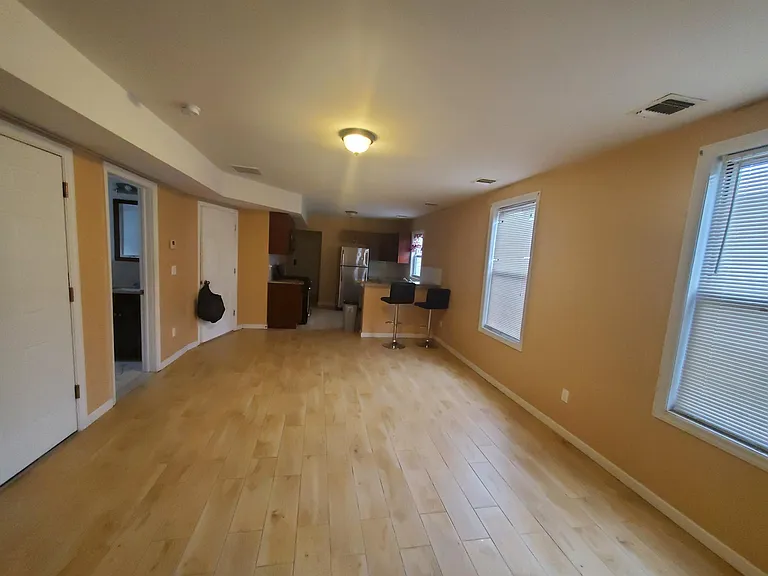 81 Summer Ave #3 — Photo 1