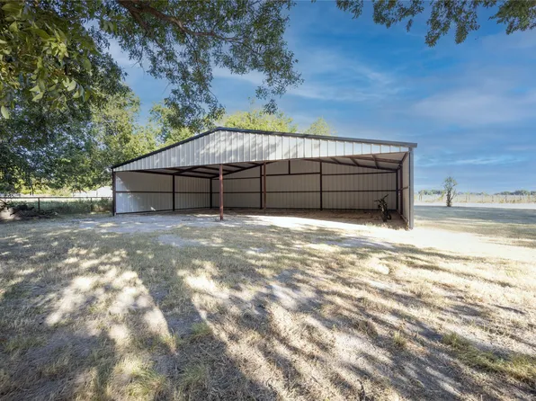 5004 Fm 3041, Corsicana, TX 75109