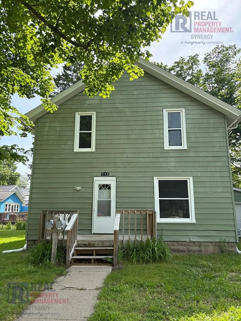 Coming Soon - Upper Level Duplex — Photo 1