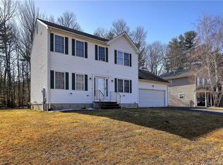 28 Arbor Ridge Rd, Torrington, CT 06790