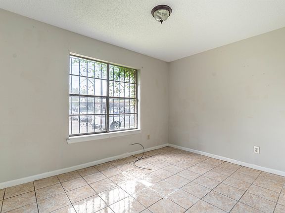 5th image of 4902 Marcella Ave APT 115