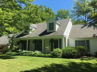 15 Maplelane Dr, Geneva, OH 44041