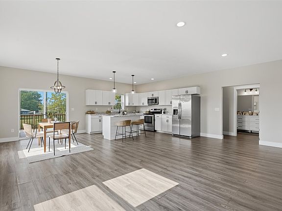 5th image of 503 W 5th St