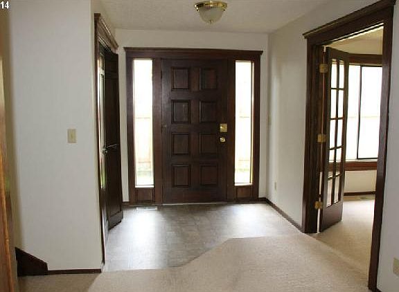 3rd image of 18119 NE 30th Cir