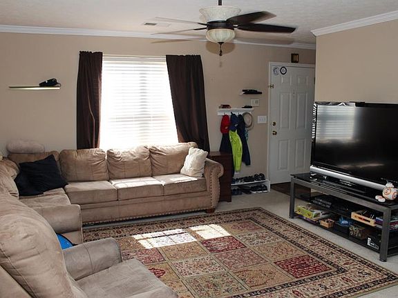 3rd image of 2826 Florence Dr #B5