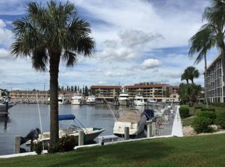 29 Yacht Club Dr APT 105, North Palm Beach, FL 33408