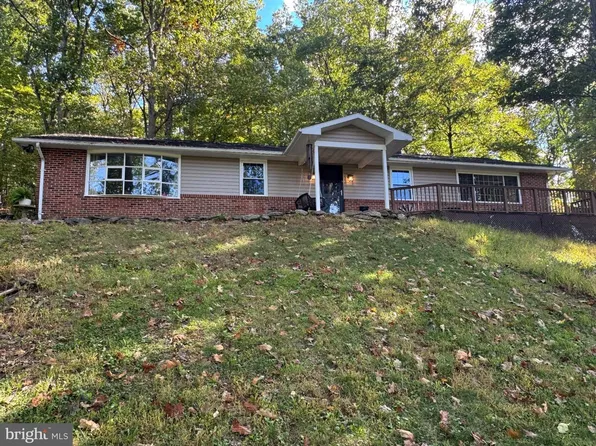 4203 York St #1, Manchester, MD 21102