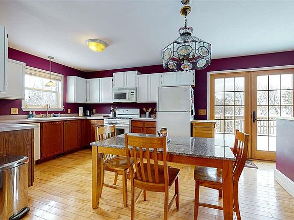 5th image of 1851 Cumberland Dr