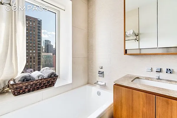 Sold by Compass | media 10