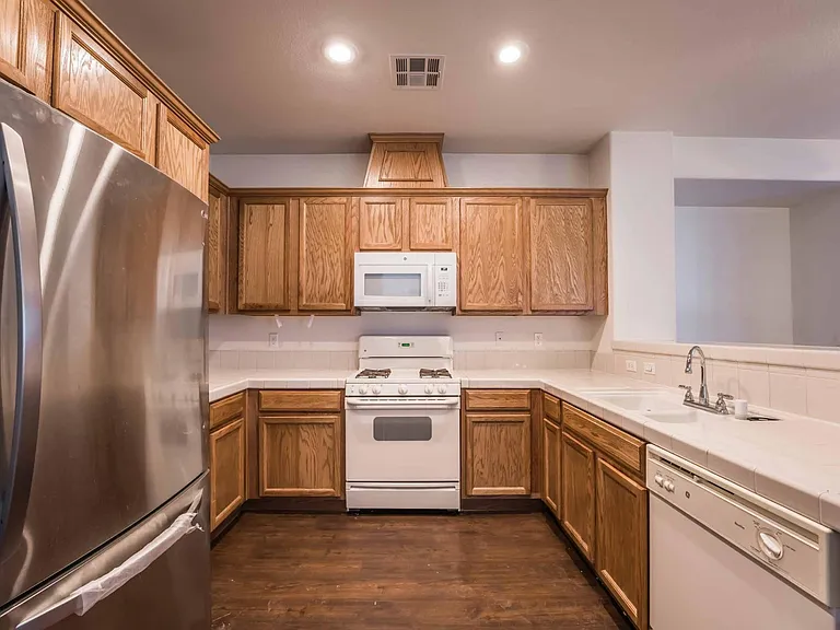 9142 Honey Maple Ave — Photo 10