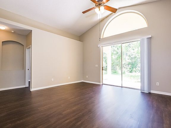 4th image of 14200 Viburnum Ln