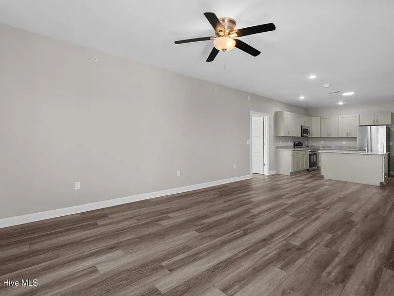 2272 Dolphin Shores Dr SW #203 — Photo 11