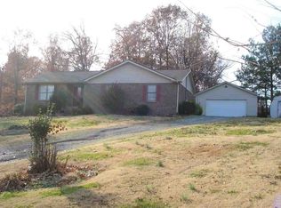 2710 Dogtown Rd, Benton, KY 42025
