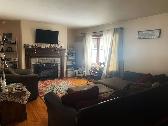 4th image of 50 Prospect Ave