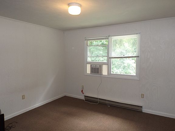 5th image of 49 Remington Dr #1