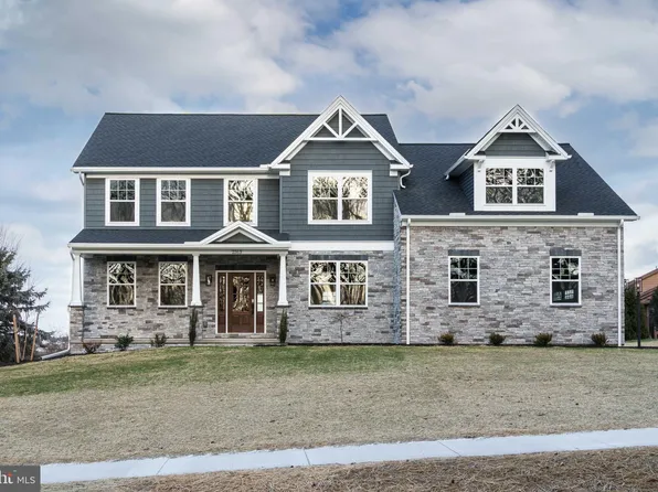 2313 Adin Ln, Chambersburg, PA 17202