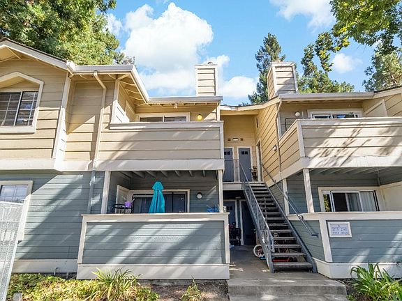 2nd image of 2775 Somerset Park Cir